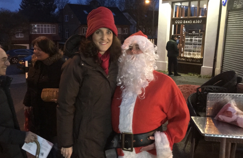 Theresa Villiers meets Santa in Woodside Park