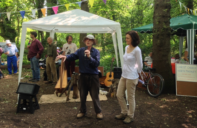 Theresa Villiers and Dr Ollie Natelson at the Coppetts Wood Festival