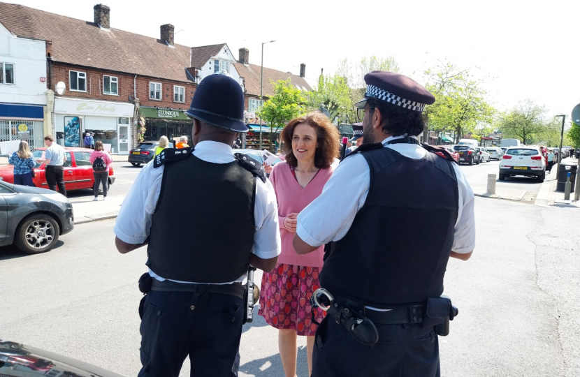 Theresa Villiers meets local police officers in New Barnet