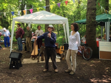 Theresa Villiers and Dr Ollie Natelson at the Coppetts Wood Festival